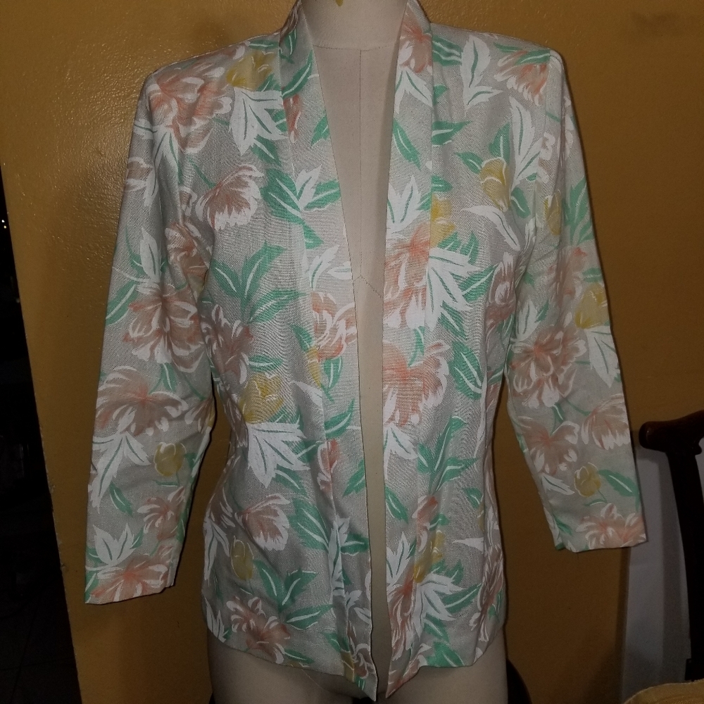 Vintge MC II blazer top size 6 Petite